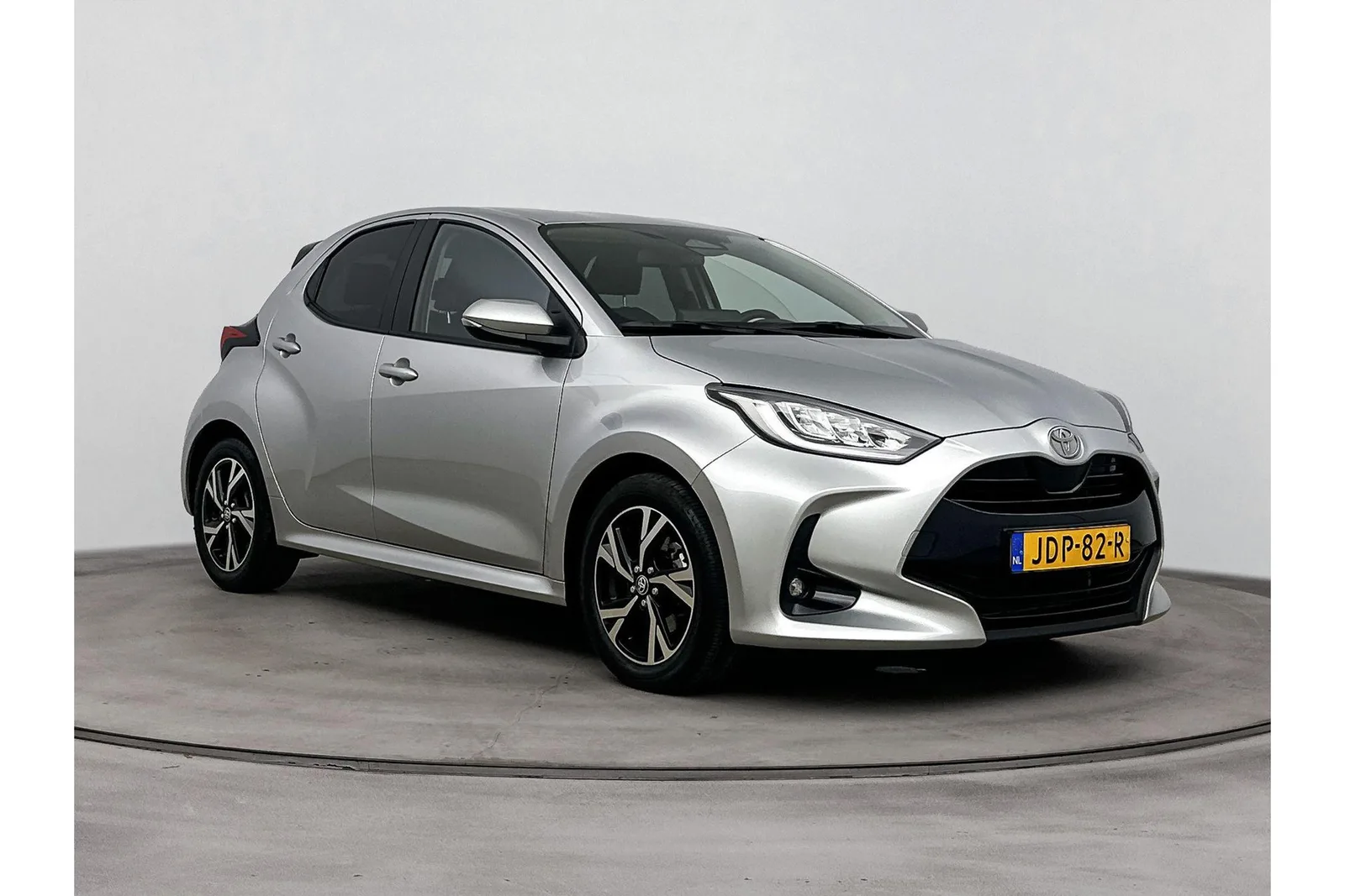 Toyota Yaris (2025) — foto 1