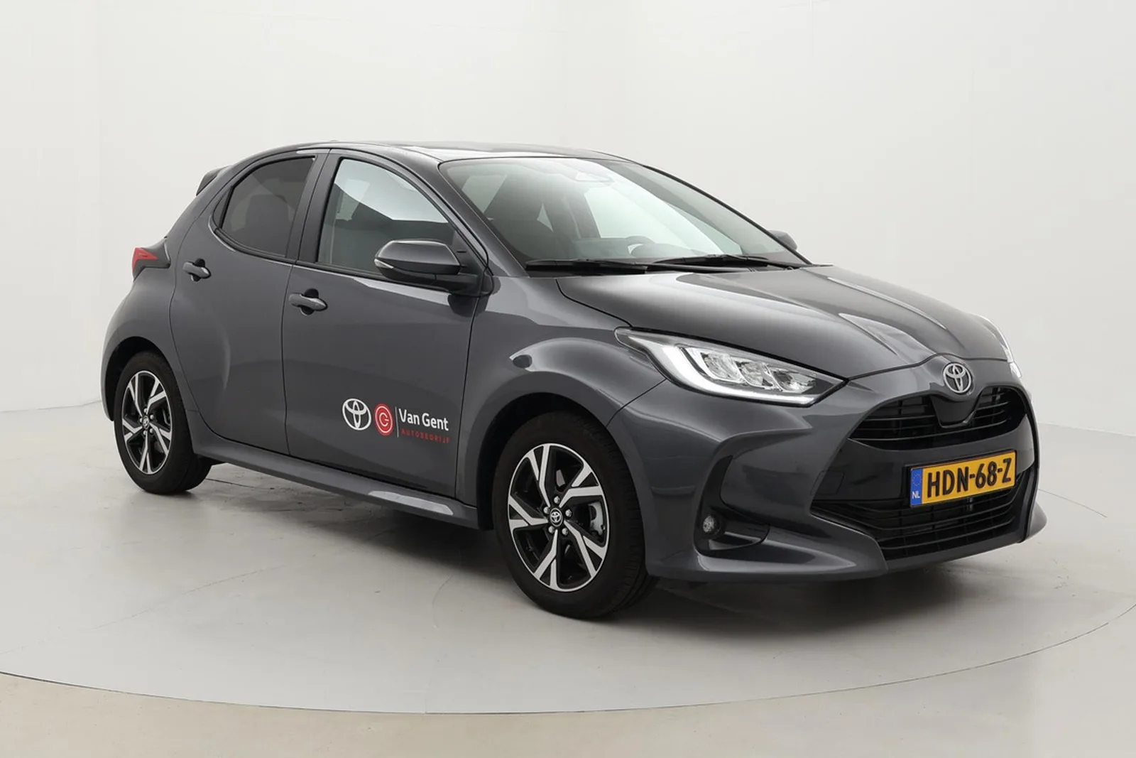 Toyota Yaris (2025) — foto 1