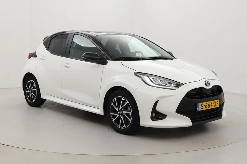 Toyota Yaris (2023)