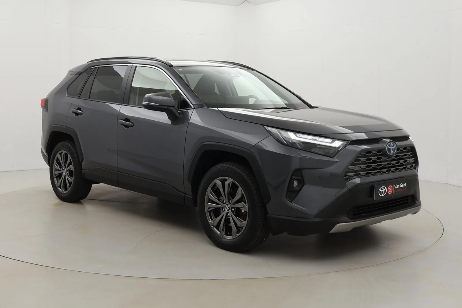 Toyota RAV4 (2024) — foto 1