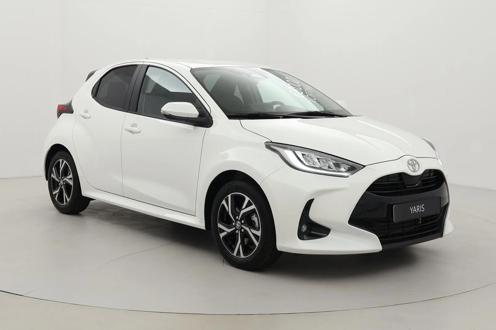Toyota Yaris (2026) — foto 1
