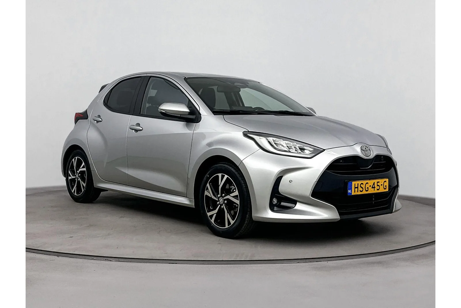 Toyota Yaris (2025) — foto 1