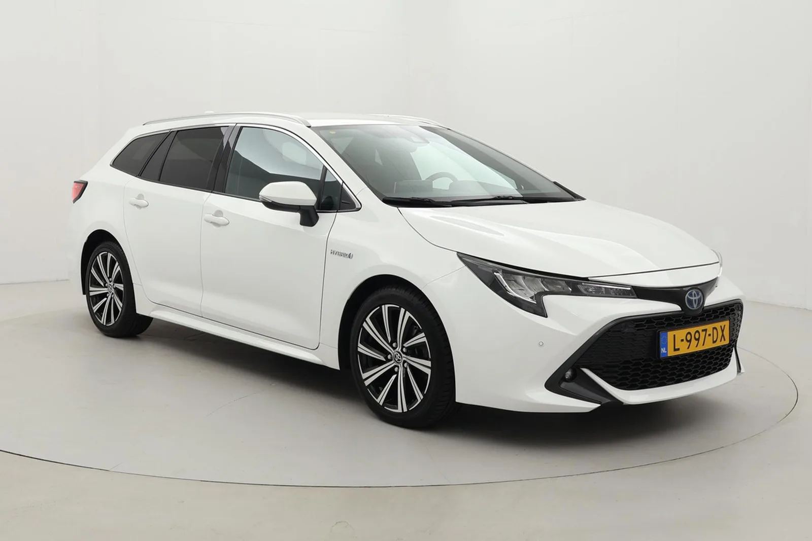 Toyota Corolla (2021) — foto 1