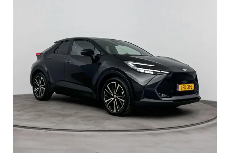 Toyota C-HR (2025)