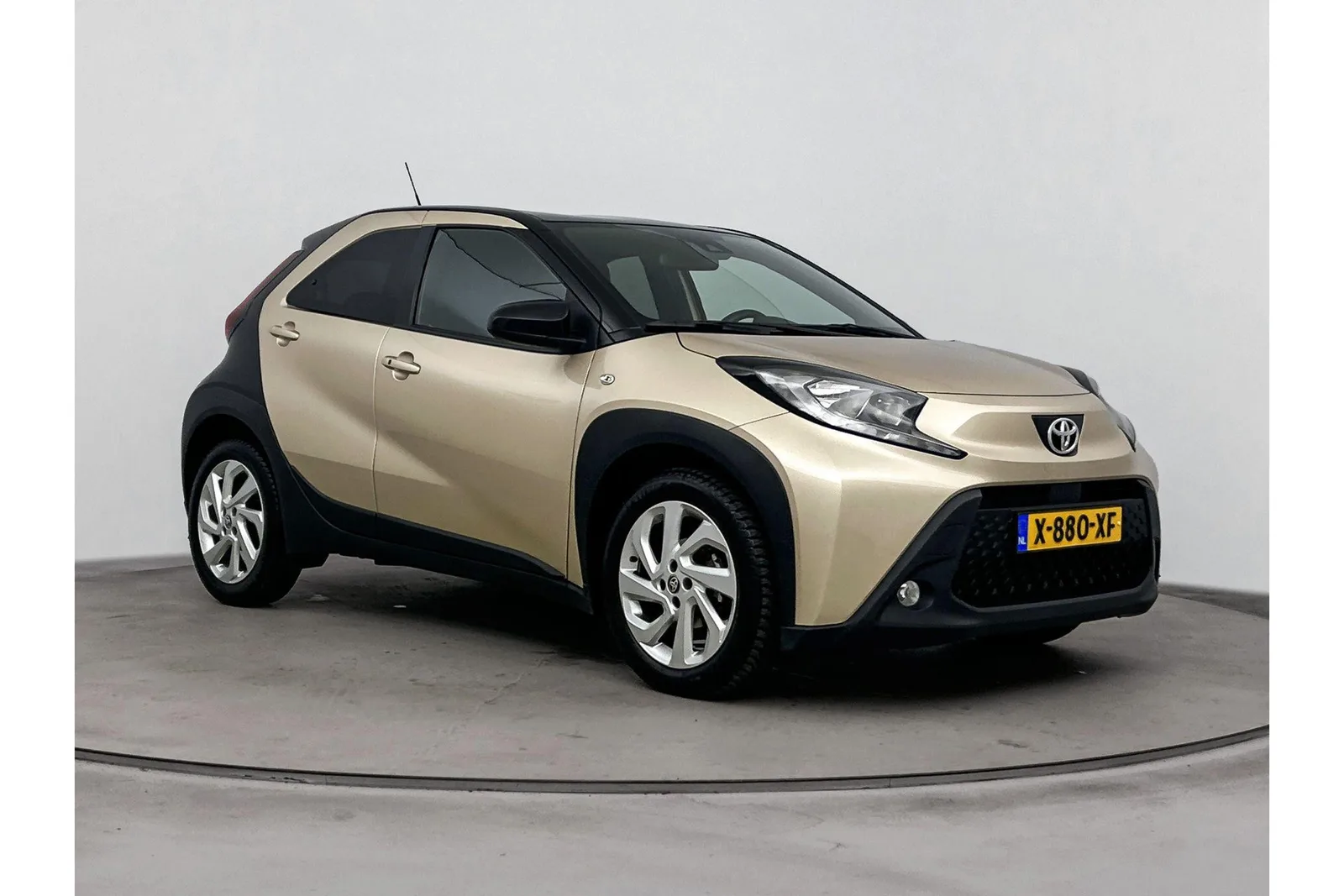 Toyota Aygo X (2022) — foto 1