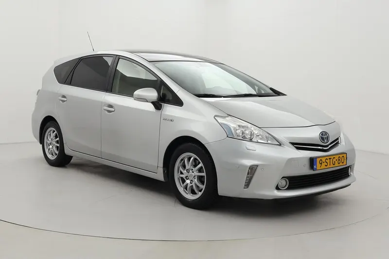 Toyota Prius (2013)