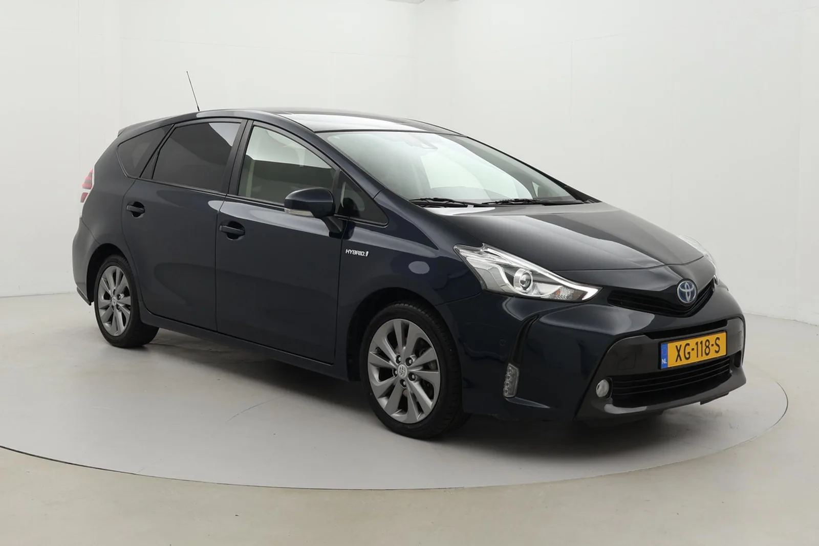 Toyota Prius (2018) — foto 1