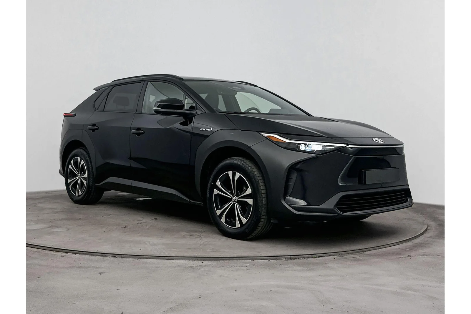 Toyota bZ4X (2023) — foto 1