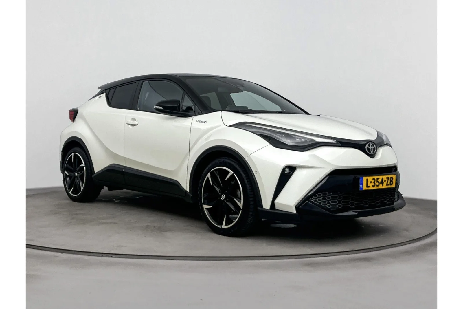 Toyota C-HR (2021) — foto 1