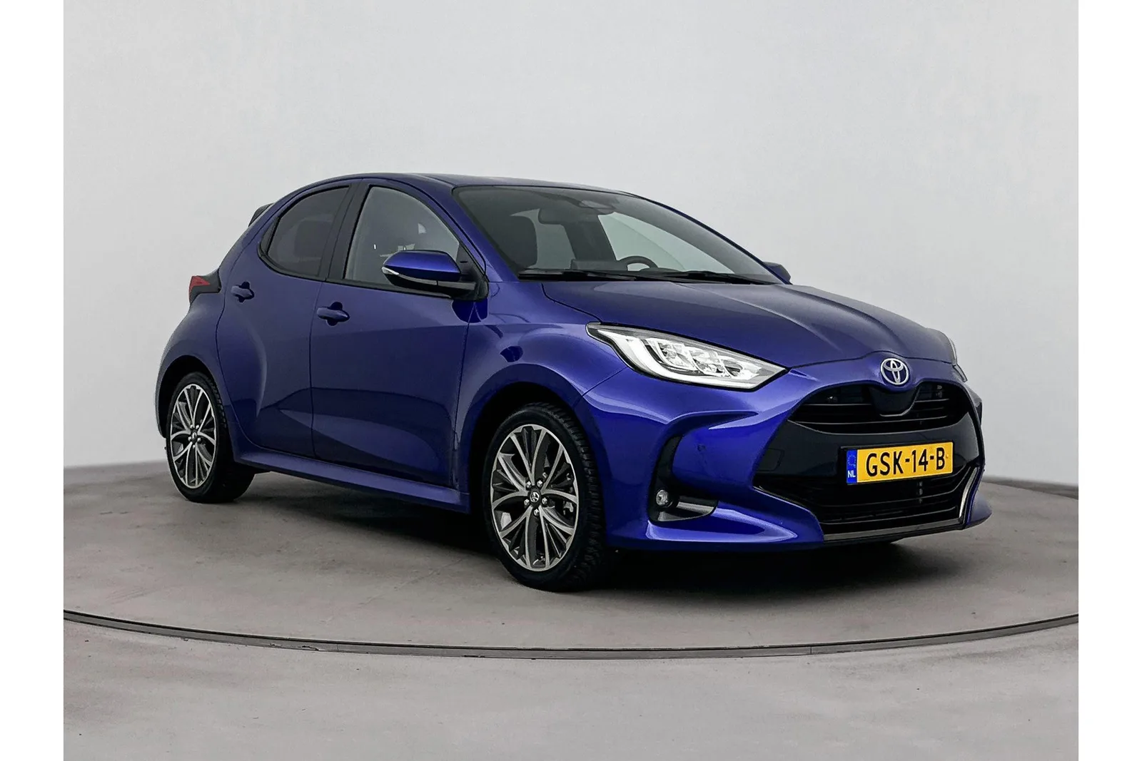 Toyota Yaris (2024) — foto 1