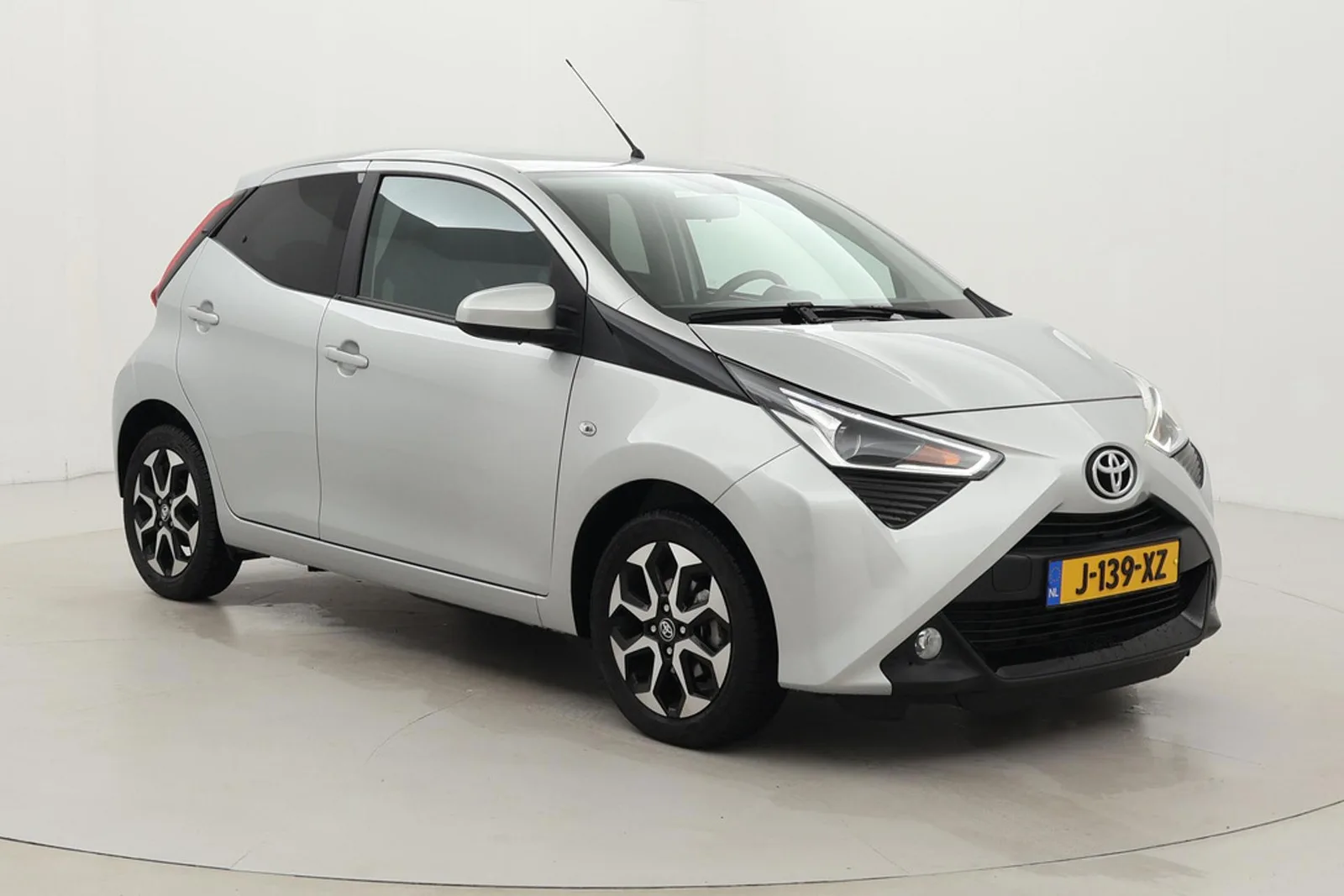 Toyota Aygo (2020) — foto 1