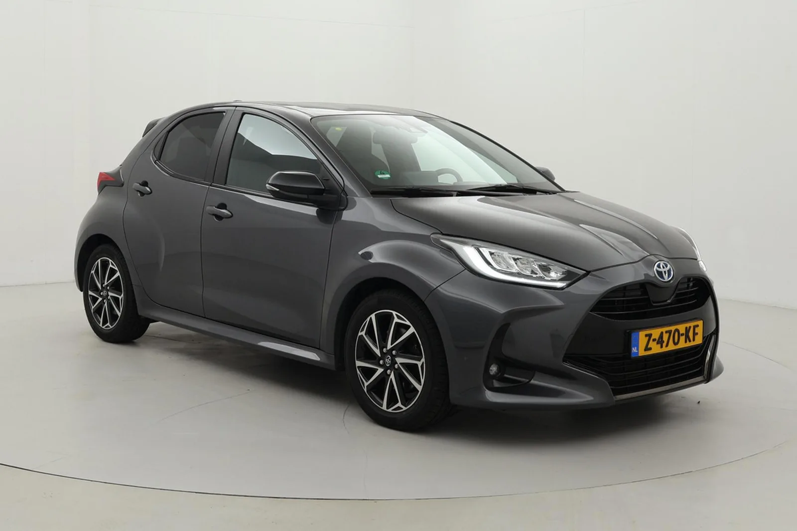 Toyota Yaris (2022) — foto 1