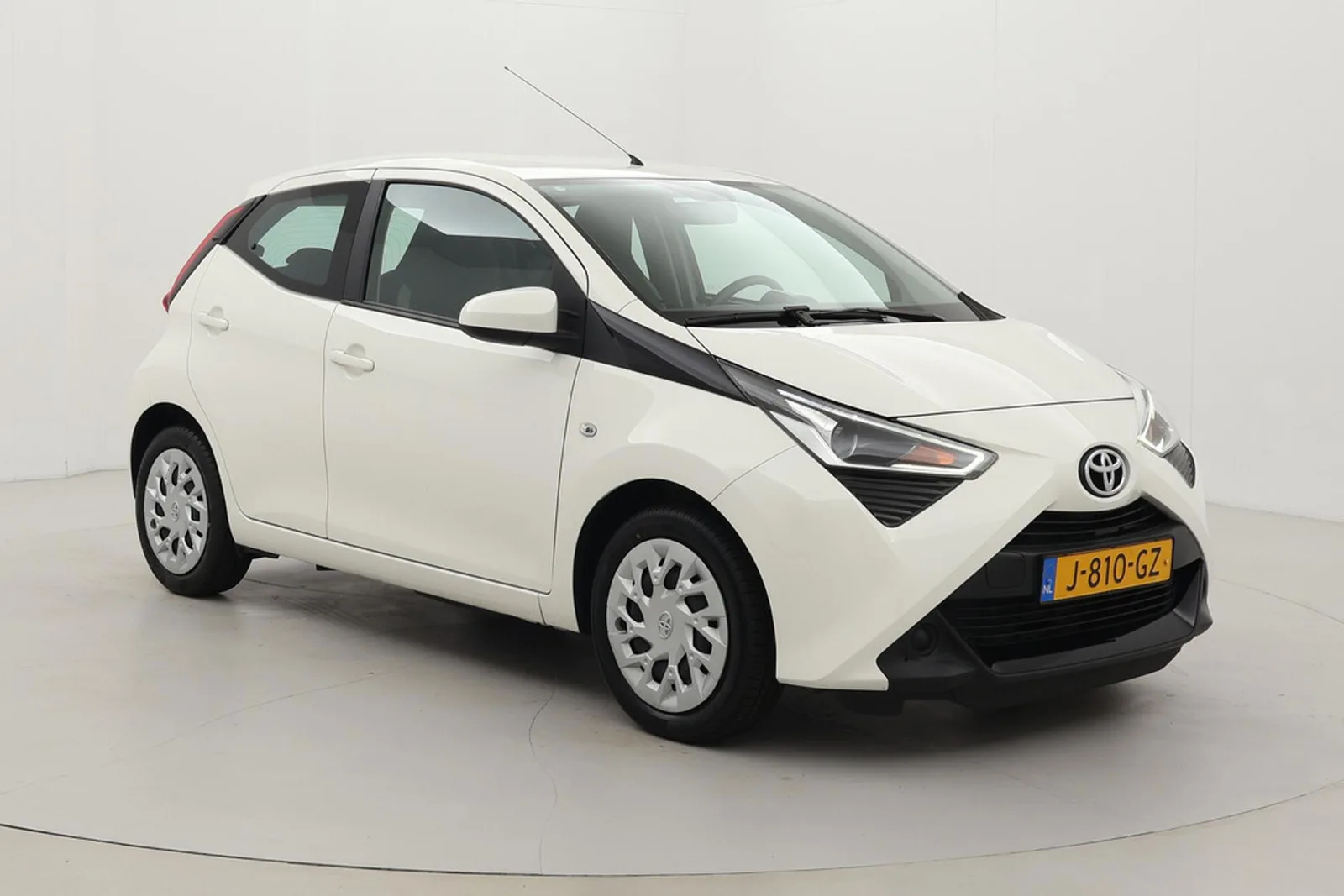 Toyota Aygo (2020) — foto 1