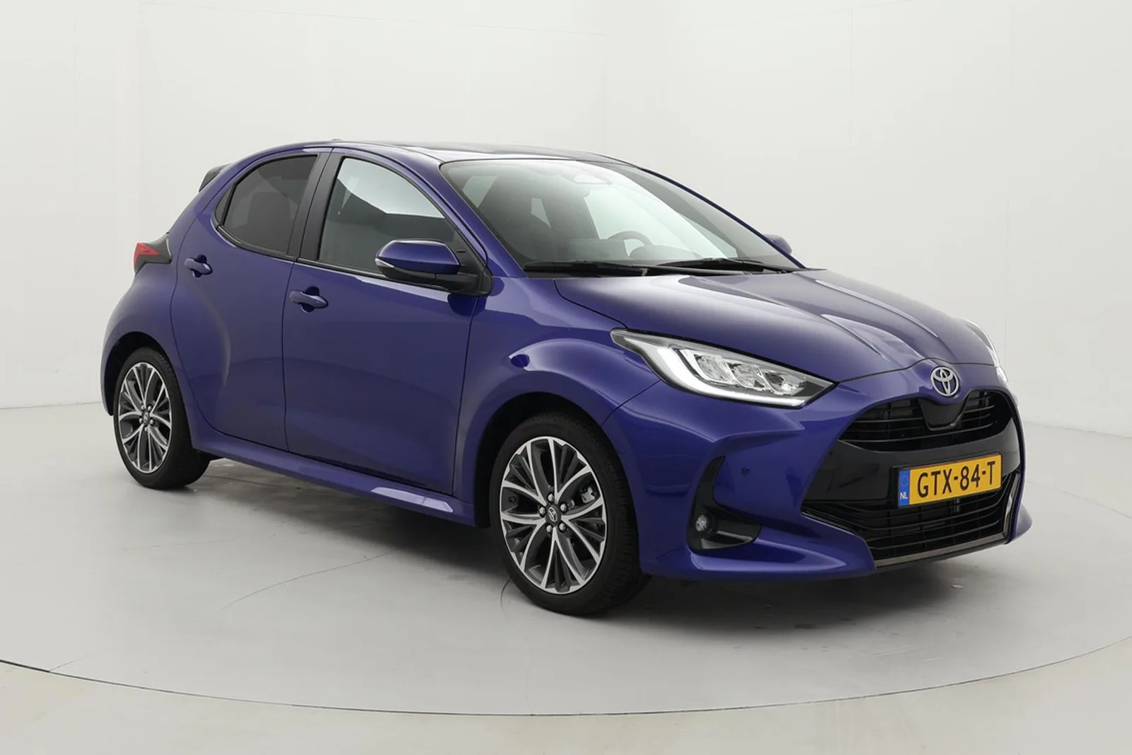 Toyota Yaris (2025) — foto 1