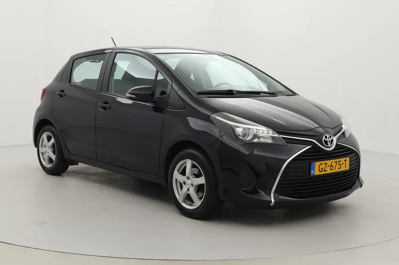 Toyota Yaris (2015)