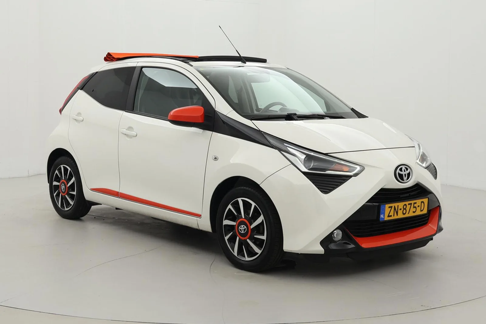 Toyota Aygo (2019) — foto 1