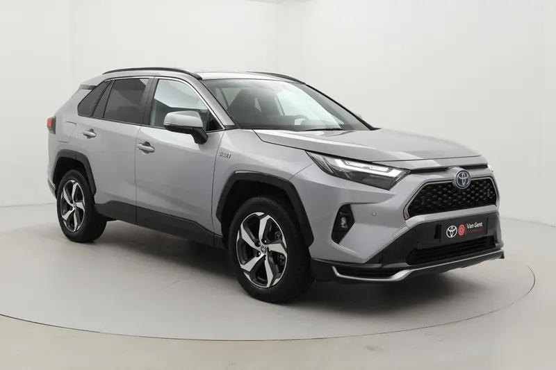 Toyota RAV4 (2023)
