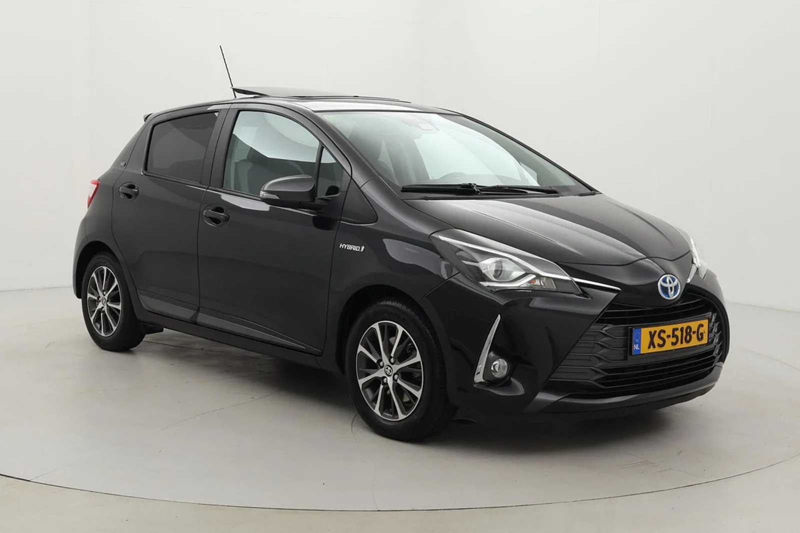 Toyota Yaris (2019) — foto 1