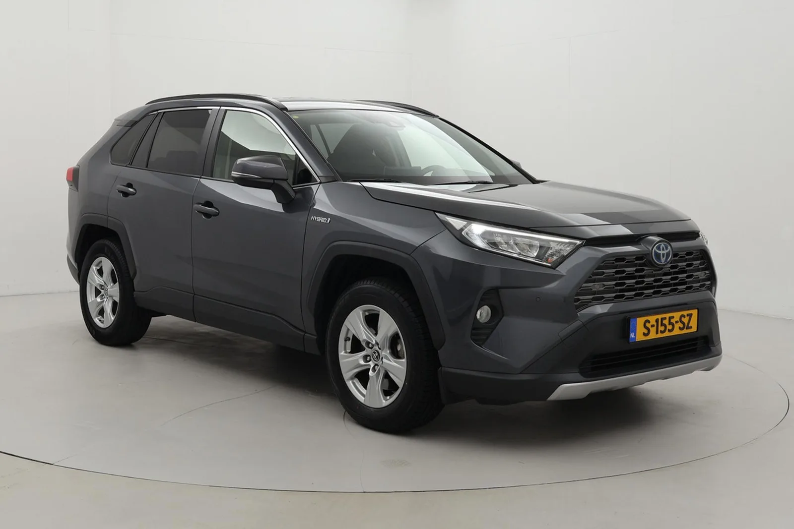Toyota RAV4 (2019) — foto 1