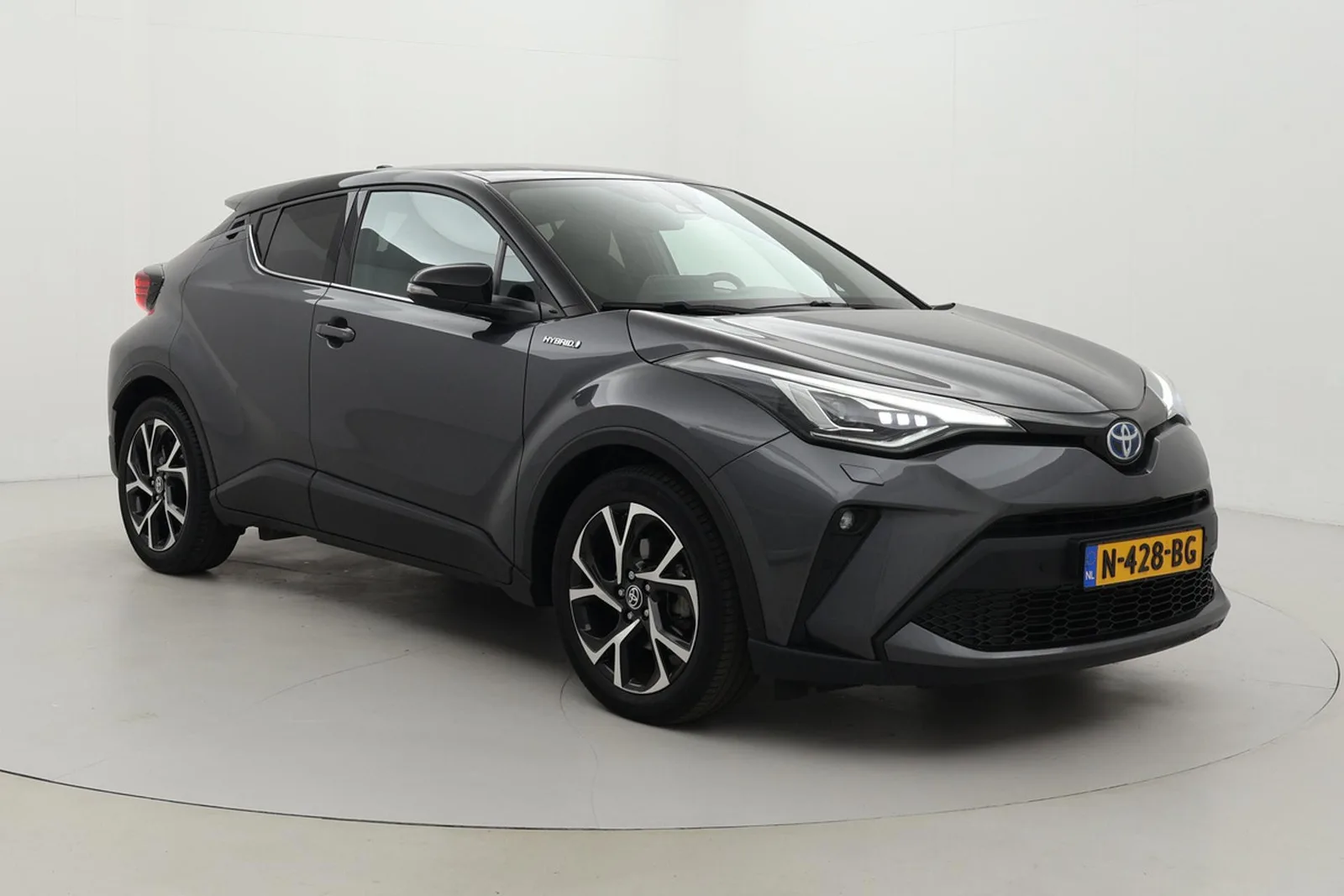 Toyota C-HR (2021) — foto 1