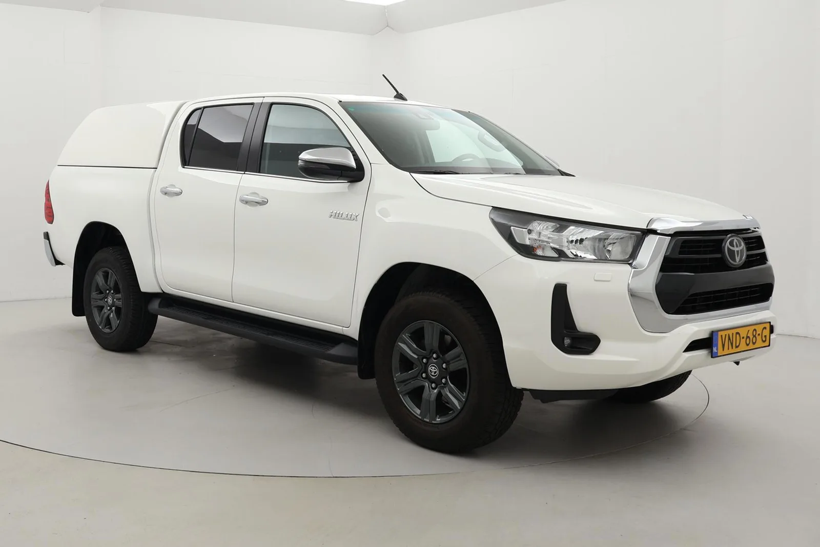 Toyota Hilux (2021) — foto 1