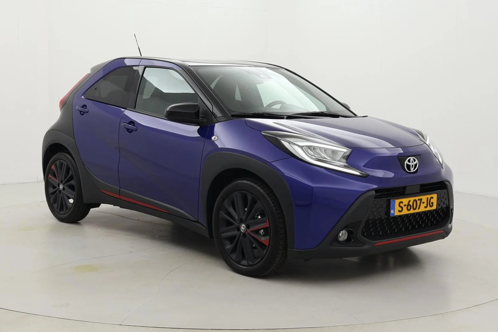 Toyota Aygo X (2023) — foto 1