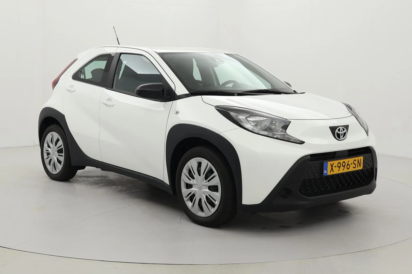 Toyota Aygo X (2024) — foto 1