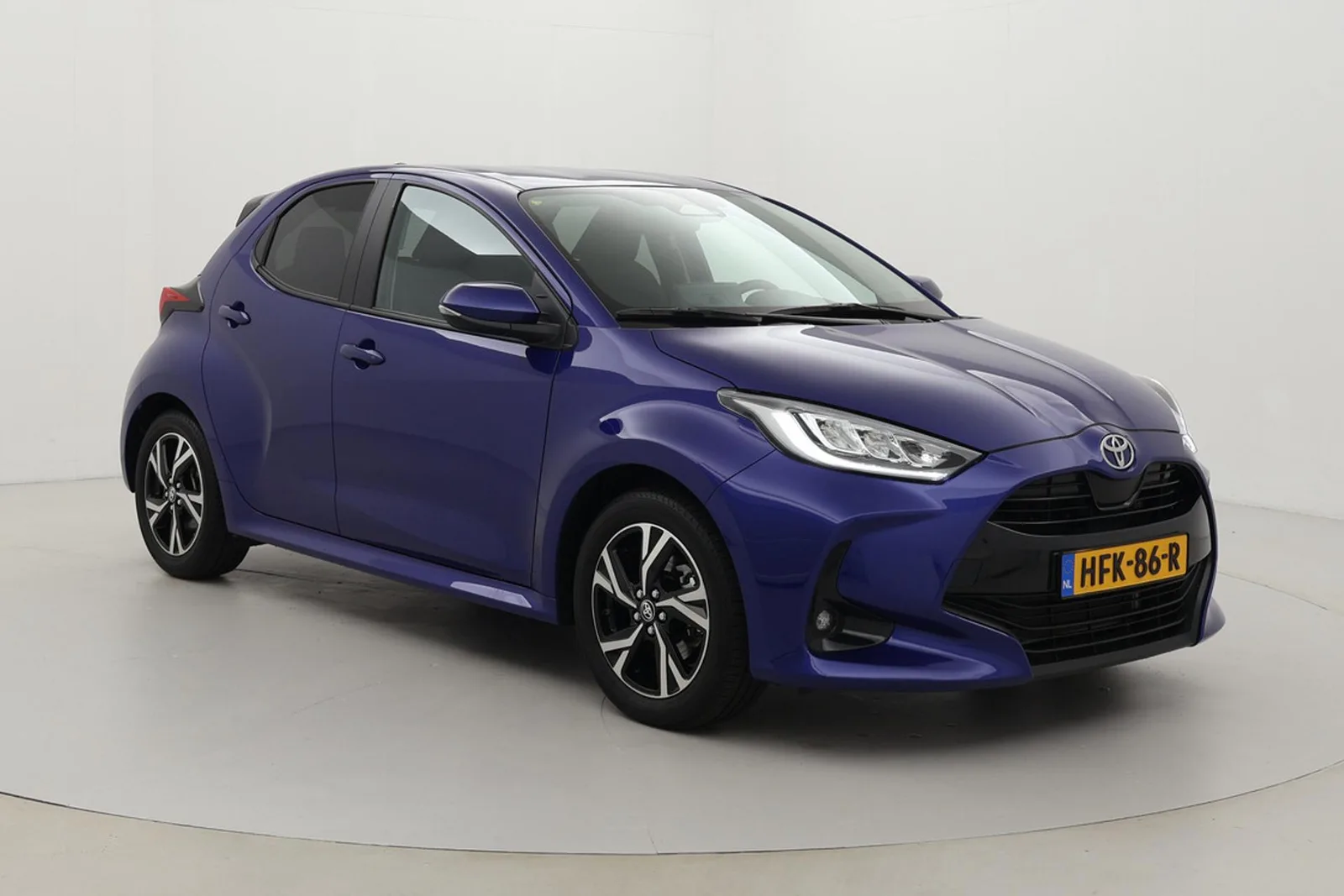 Toyota Yaris (2025) — foto 1