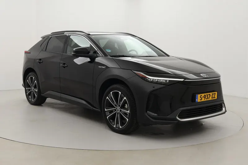 Toyota bZ4X (2023)