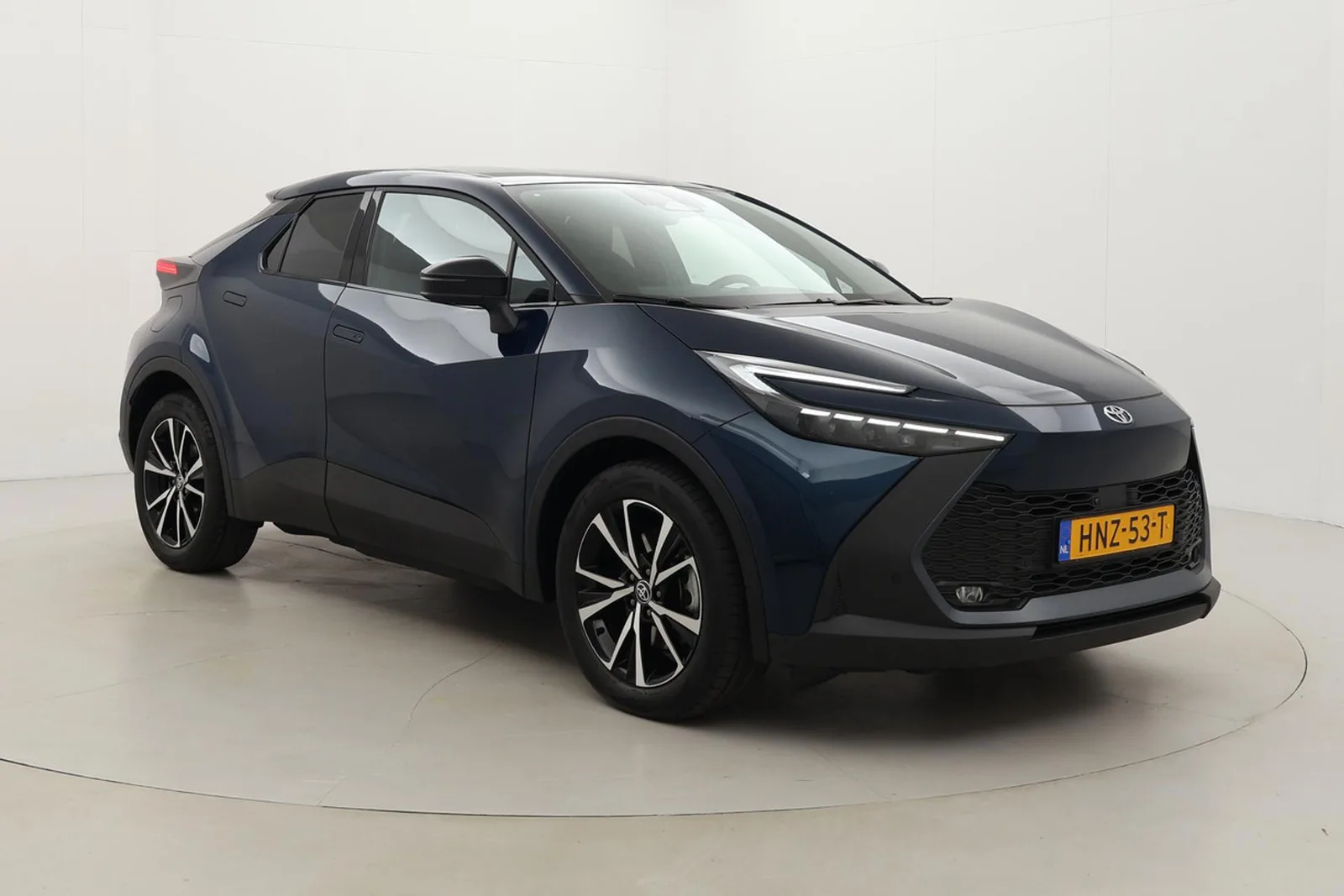 Toyota C-HR (2025) — foto 1