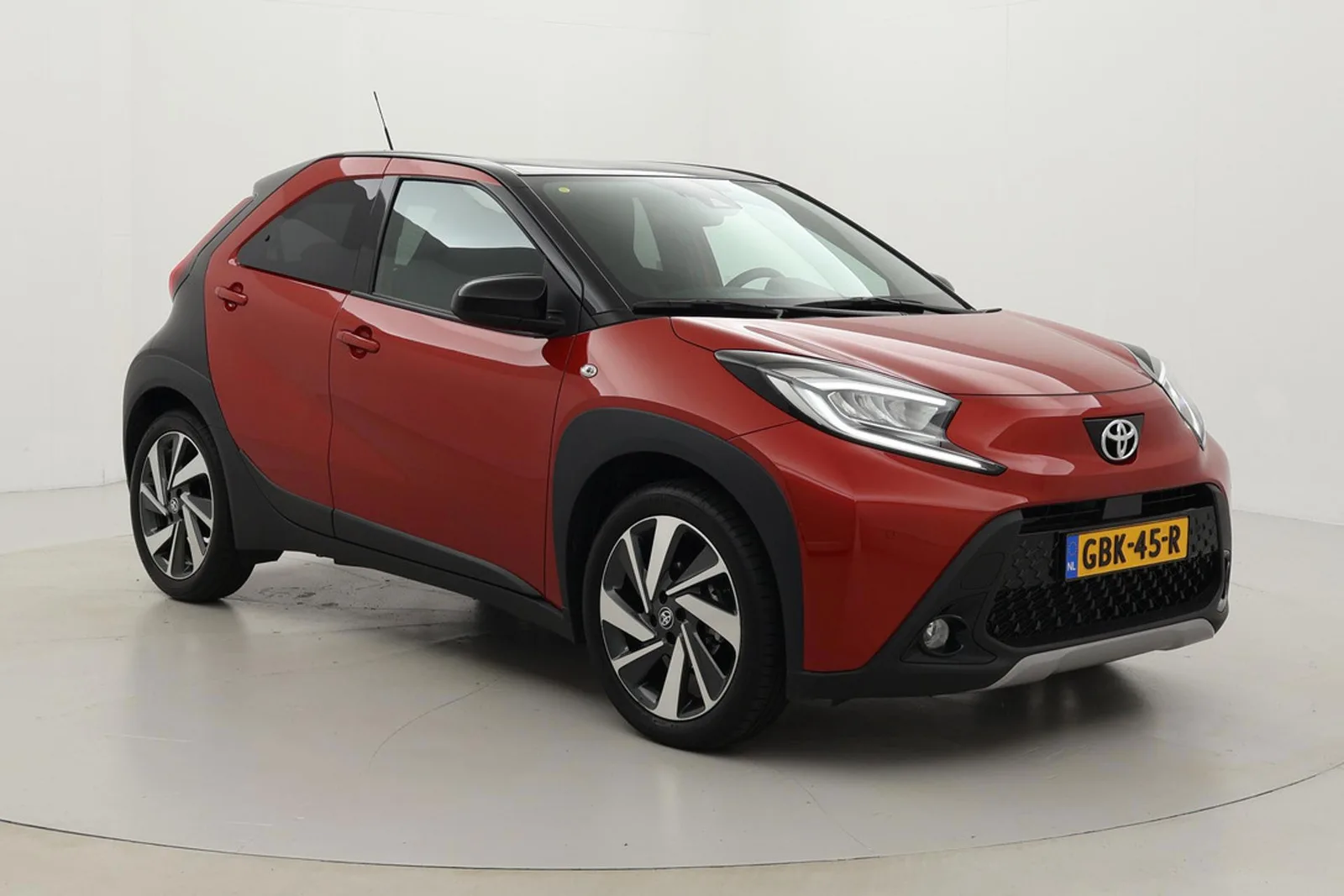 Toyota Aygo X (2024) — foto 1