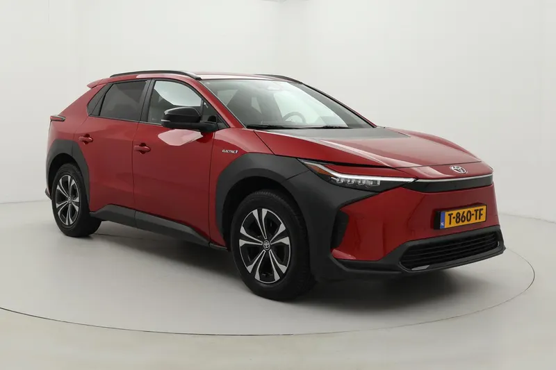 Toyota bZ4X (2023)
