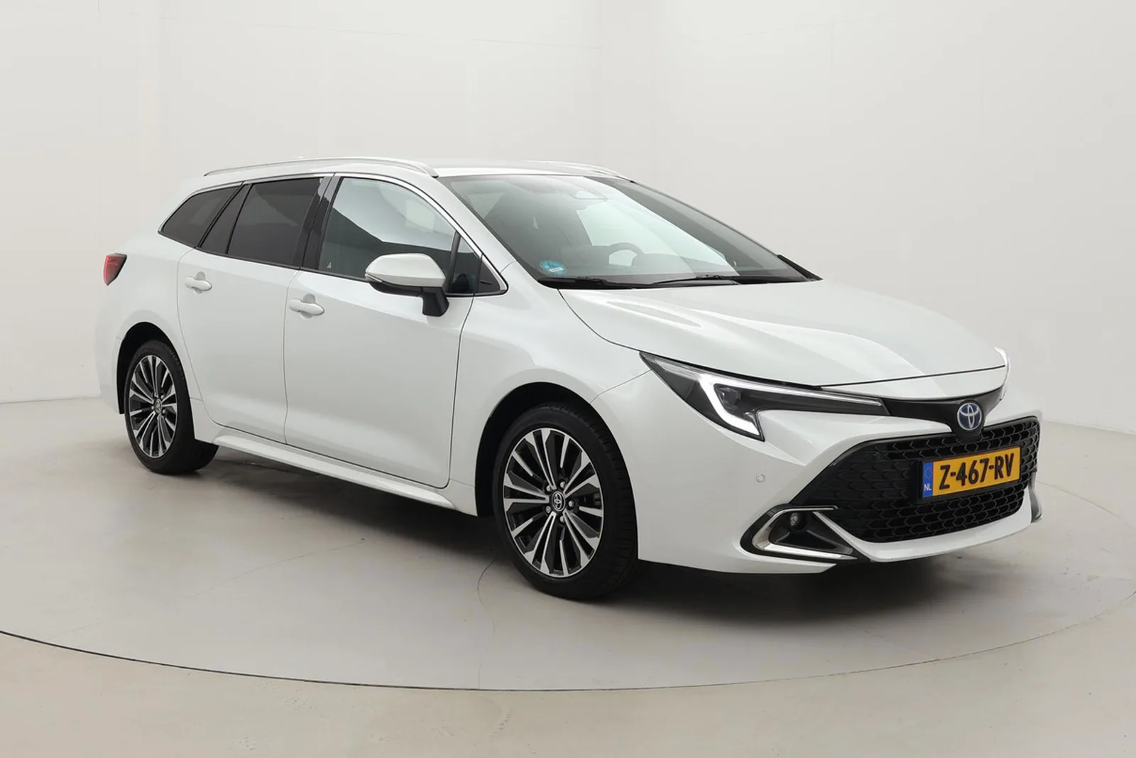 Toyota Corolla (2024) — foto 1