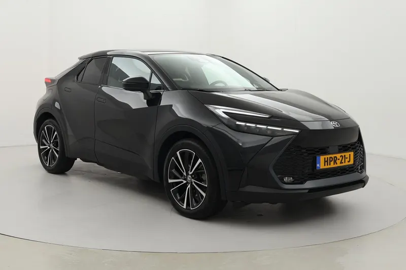 Toyota C-HR (2025)