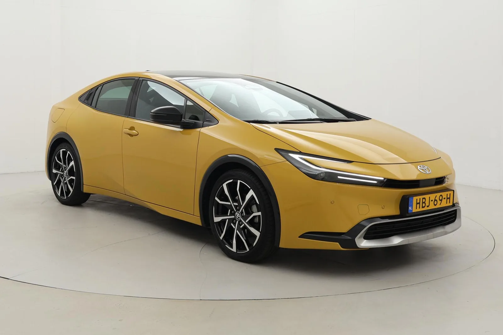 Toyota Prius (2025) — foto 1