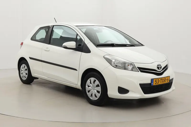 Toyota Yaris (2012)