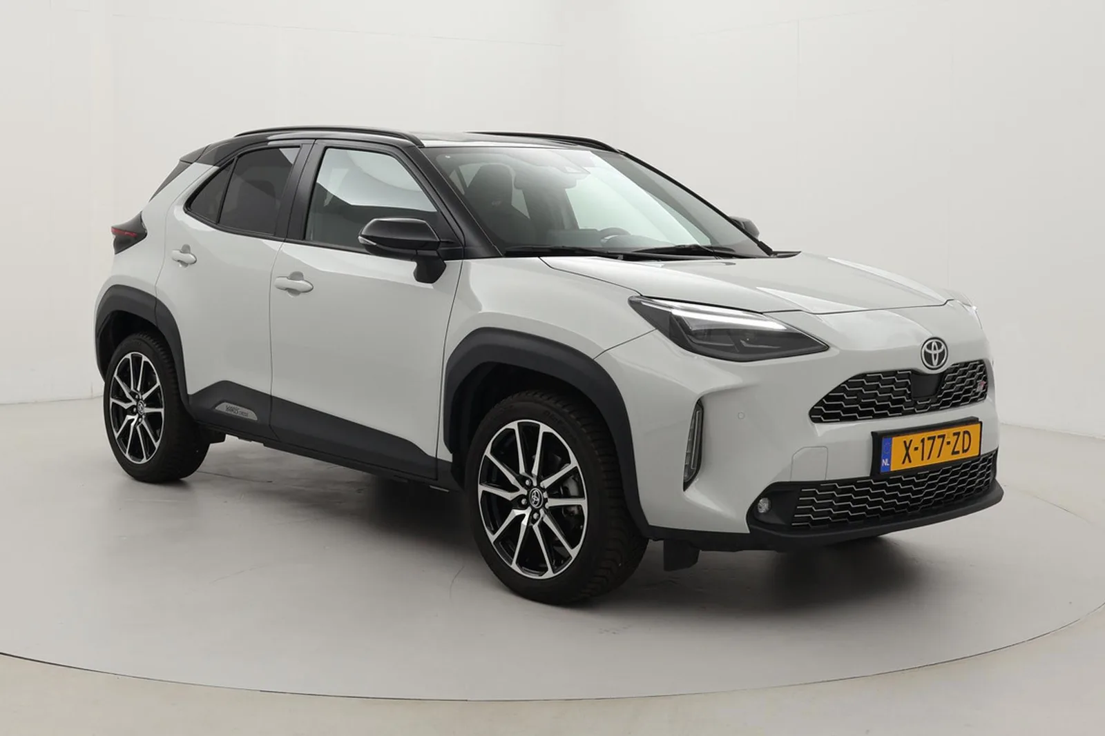 Toyota Yaris Cross (2024) — foto 1