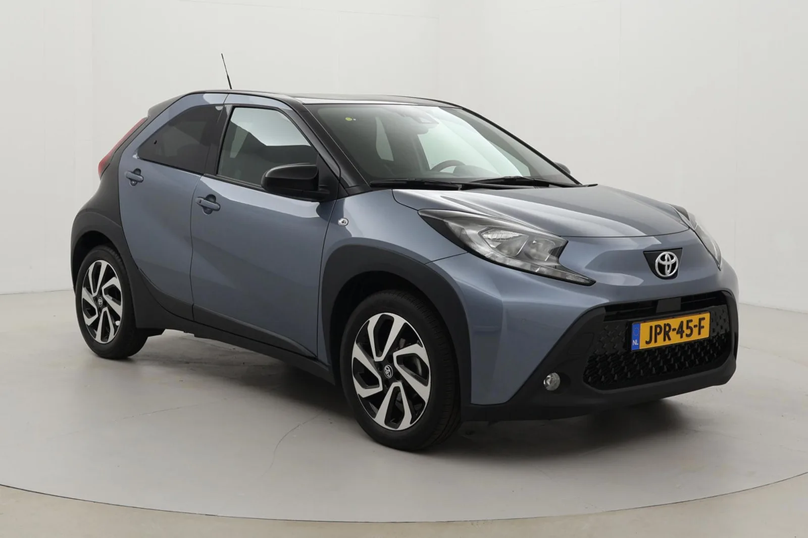 Toyota Aygo X (2024) — foto 1