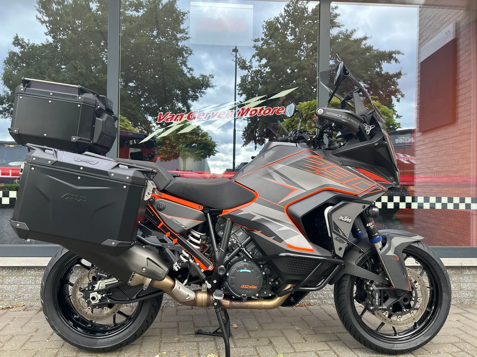 KTM 1290 Super Adventure (2024) — foto 1