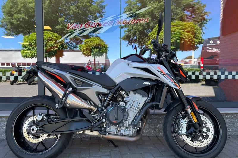 DS KTM (2024)