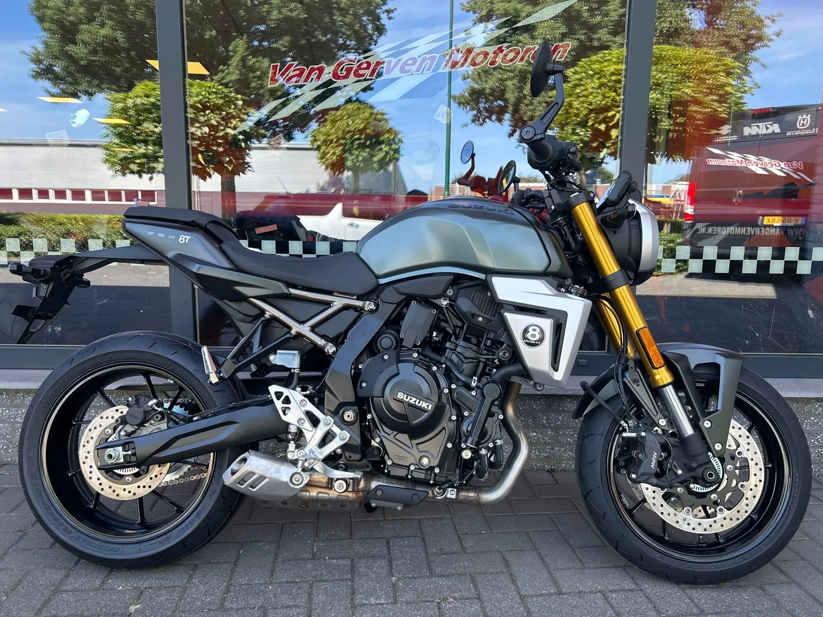 Suzuki GSX-8T (2026) — foto 1