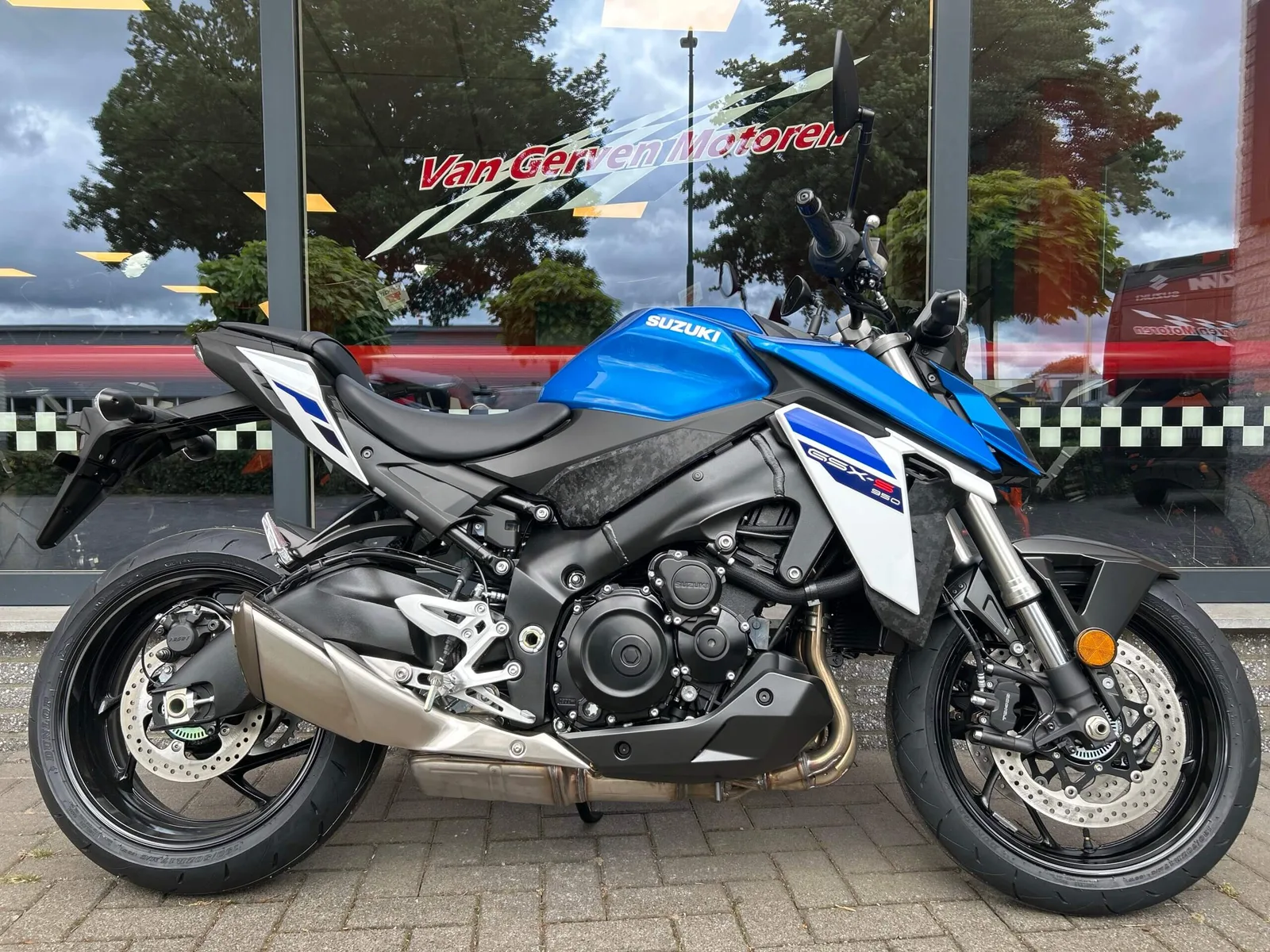 Suzuki GSX-S (2026) — foto 1
