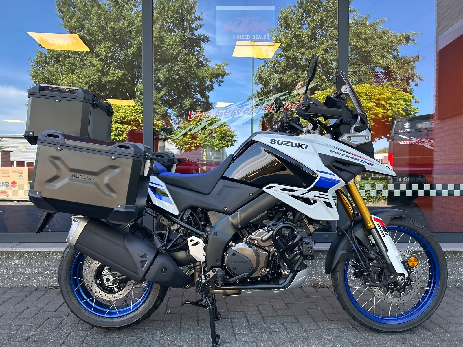 Suzuki V-Strom (2026) — foto 1