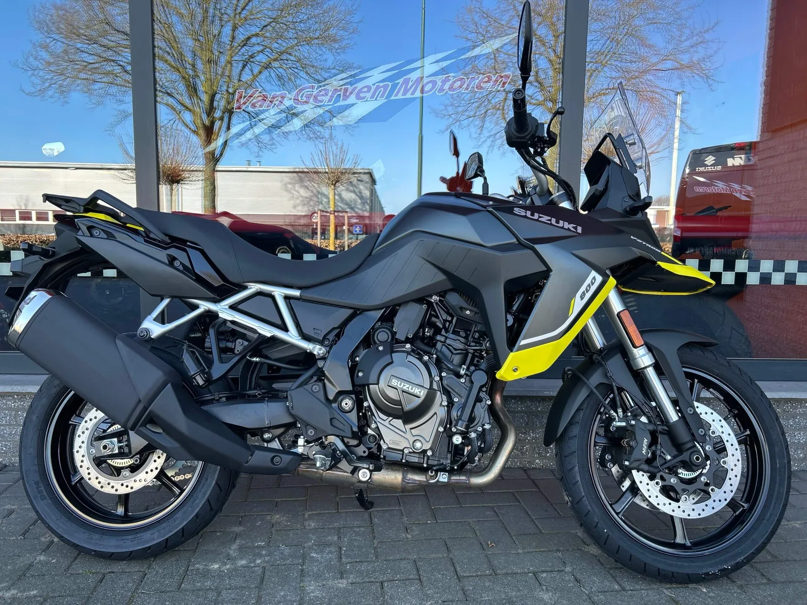 Suzuki V-Strom (2026) — foto 1