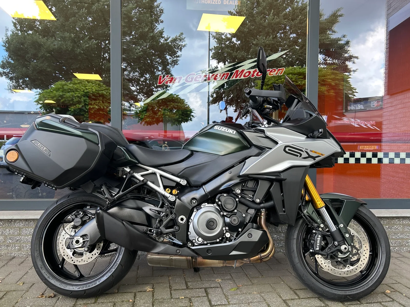 Suzuki GSX-S (2024) — foto 1