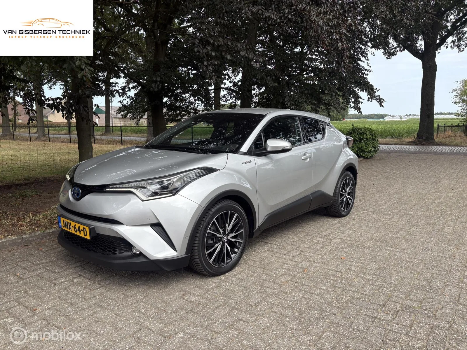 Toyota C-HR (2017) — foto 1