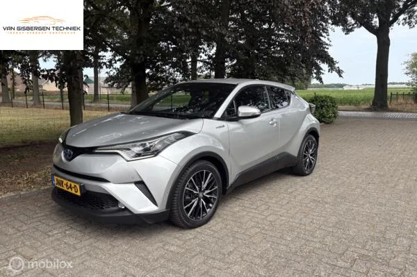 Toyota C-HR (2017) — foto 1