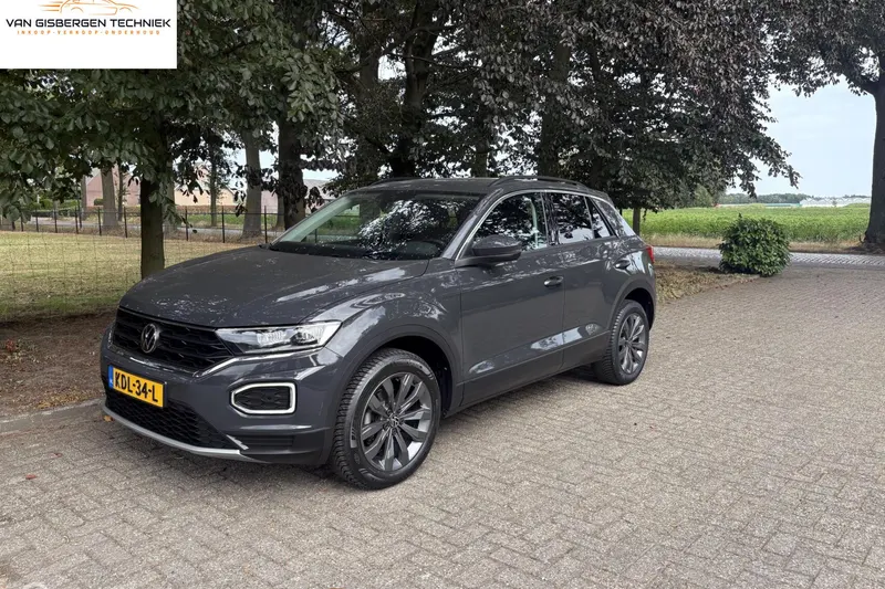 Volkswagen T-Roc (2021)