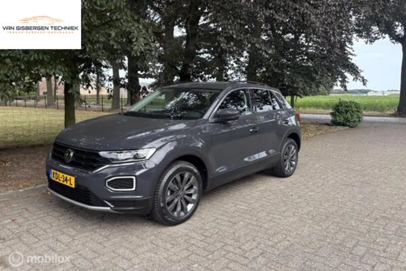 Volkswagen T-Roc (2021)