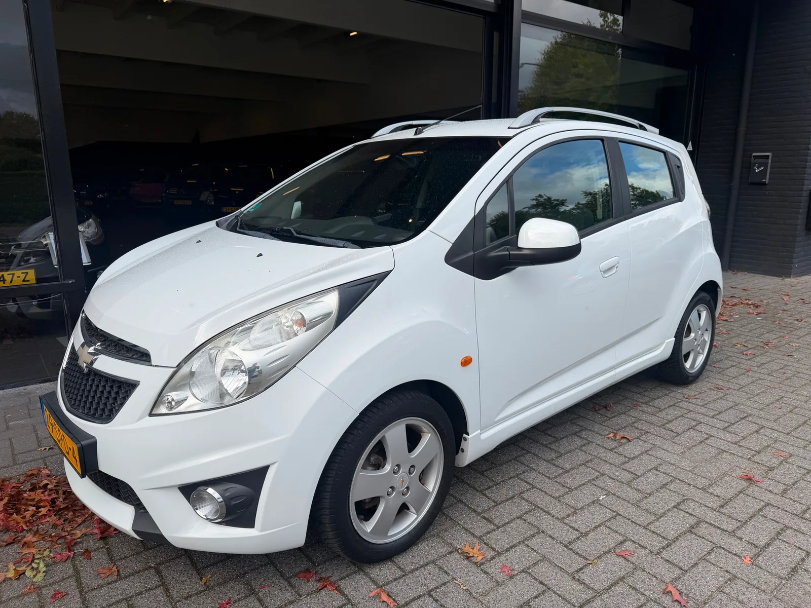 Chevrolet Spark (2011) — foto 1
